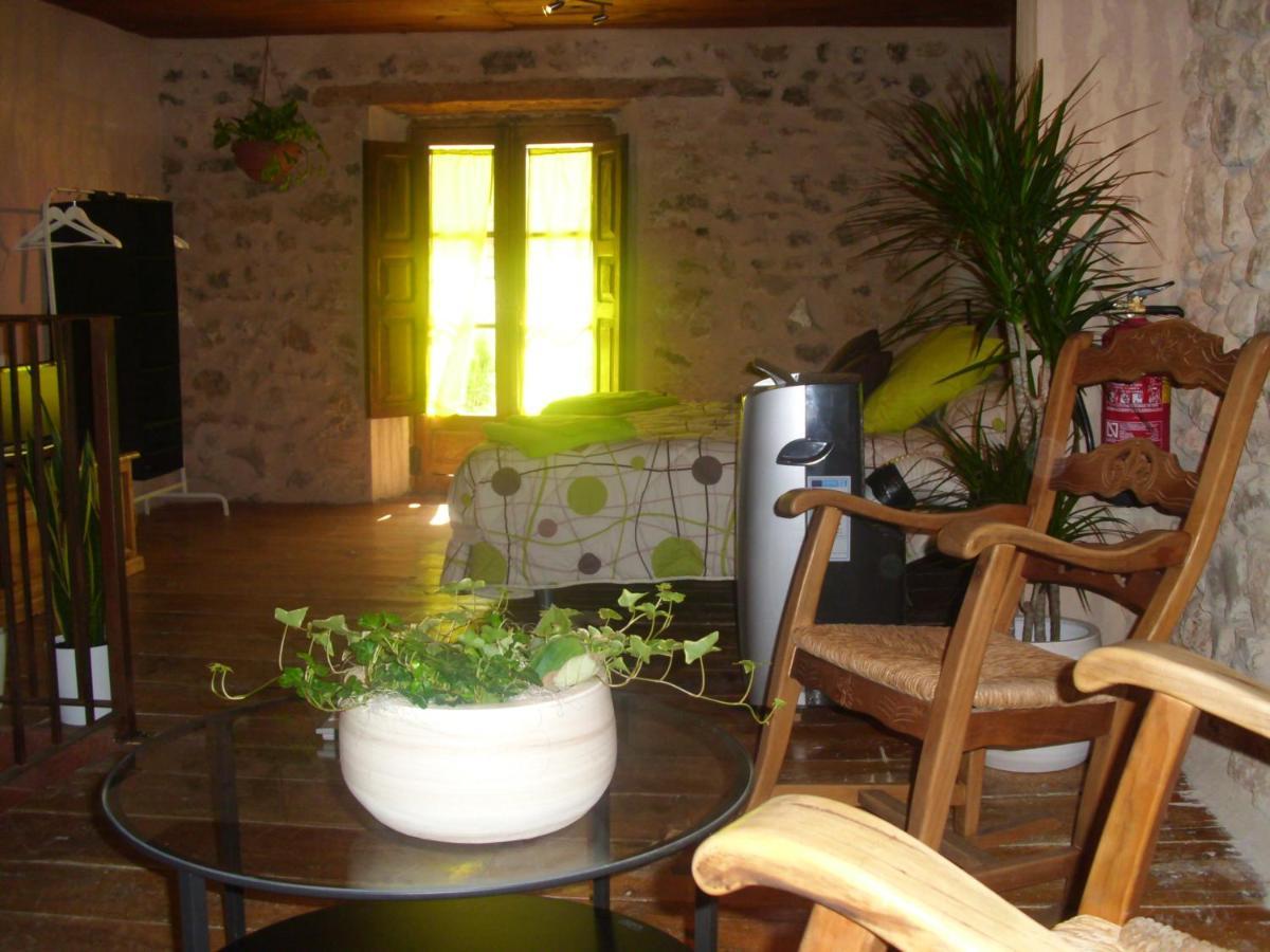Casa Rural Con Jacuzzi Taberna Del Tio Pedro Cabanas de Polendos ภายนอก รูปภาพ